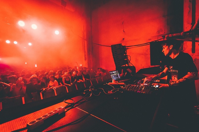 DJ NobodyListen.