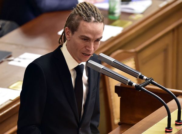 Ivan Bartoš na schůzi Poslanecké sněmovny.
