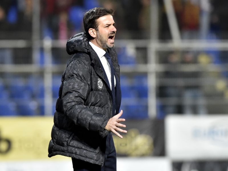 Andrea Stramaccioni není u fanoušků Sparty vůbec oblíbený.