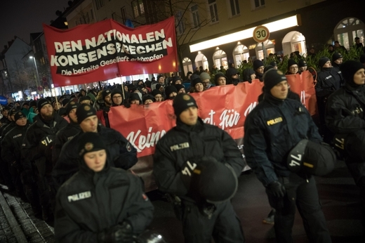 Protesty v Hannoveru před zasedáním AfD.
