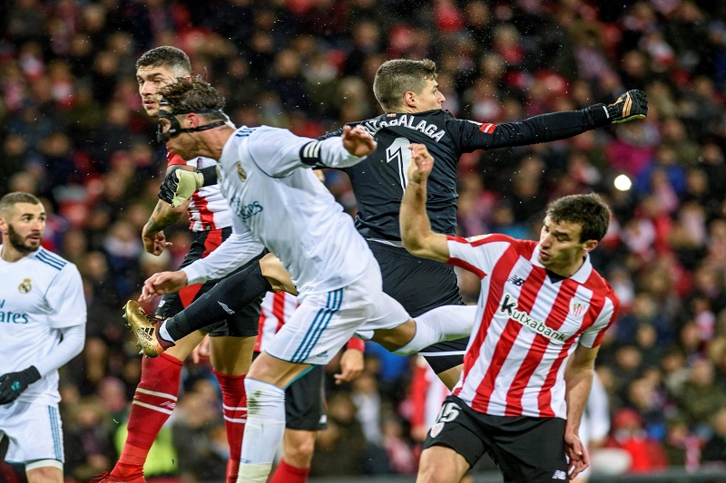 Sergio Ramos se stal "kartovým" rekordmanem. Sergio Ramos se stal "kartovým" rekordmanem.