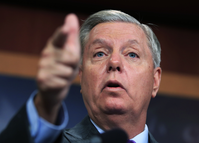 Člen branného výboru amerického Senátu Lindsey Graham. Člen branného výboru amerického Senátu Lindsey Graham.