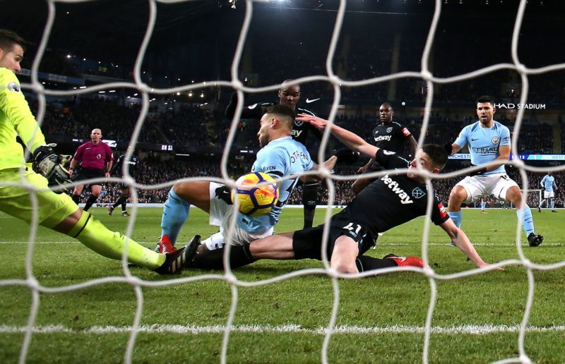 Fotbalisté Manchesteru City otočili duel s West Hamem.