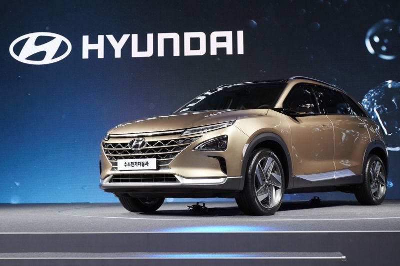 Hyundai Motor chystá novou generaci vozidel s palivovými články, FCA chce zkušenosti využít.