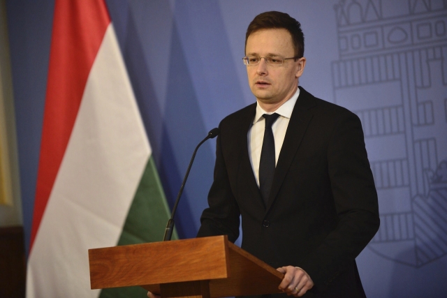 Šéf maďarské diplomacie Péter Szijjártó.