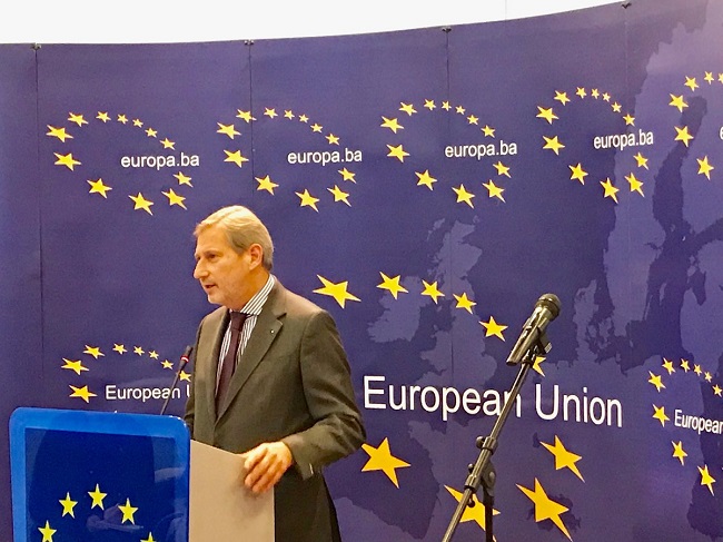 Eurokomisař Johannes Hahn.
