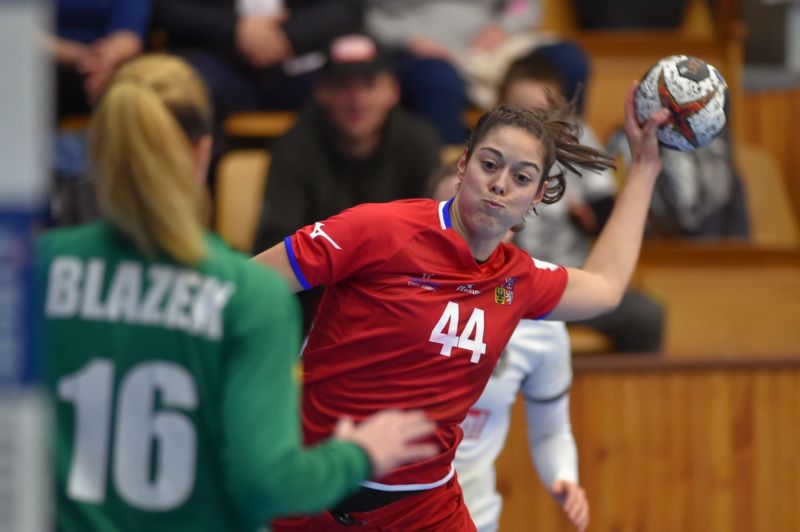 Házenkářka Dominika Zachová.