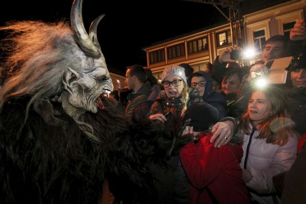 Průvod krampusů, Rakousko.
