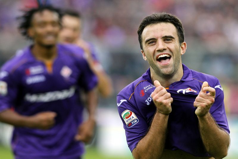 Giuseppe Rossi v dresu italské Florentiny. Giuseppe Rossi v dresu italské Florentiny.