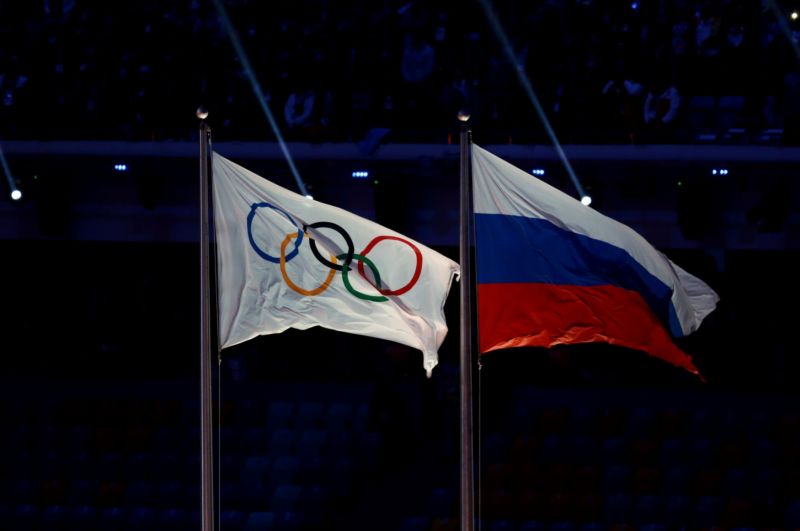 Ruští sportovci budou v Koreji závodit pod olympijskou vlajkou.