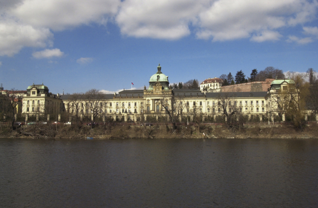 Strakova akademie.