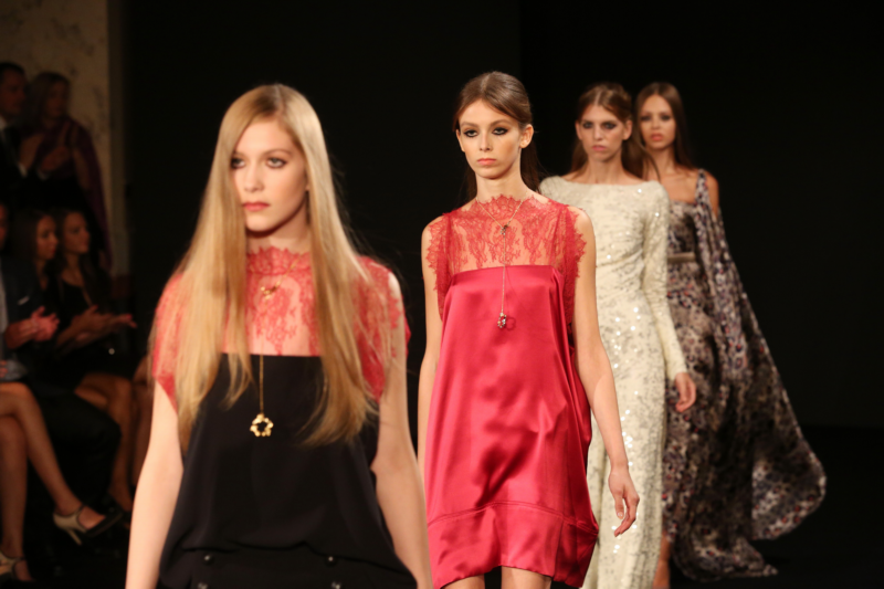 Mercedes-Benz Prague Fashion Week. Na snímku přehlídka modelů Kláry Nademlýnské Mercedes-Benz Prague Fashion Week. Na snímku přehlídka modelů Kláry Nademlýnské