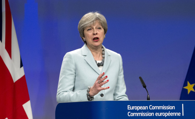 Britská premiérka T. Mayová. Britská premiérka T. Mayová.