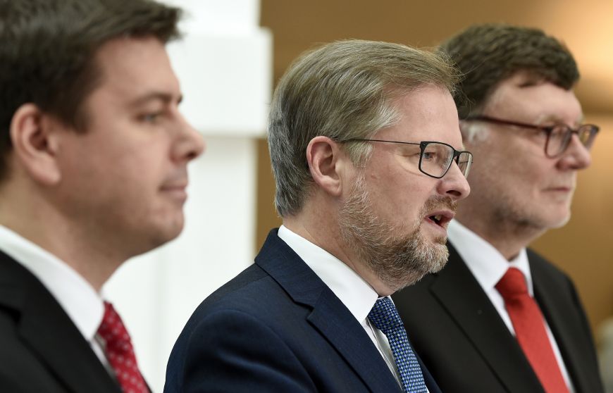 Představitelé ODS (zleva) Jan Skopeček, Petr Fiala a Zbyněk Stanjura.