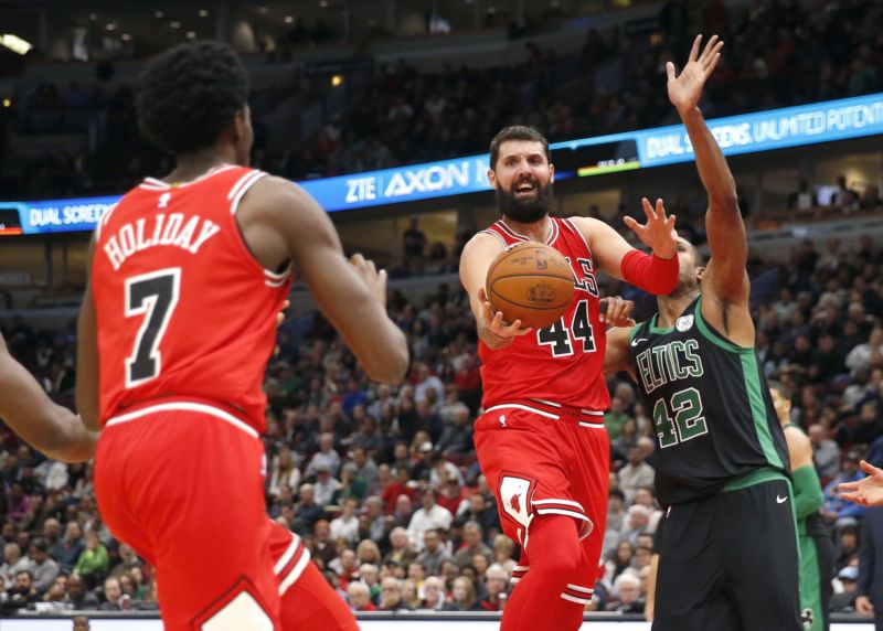 Chicago si vyšláplo na soupeře z Bostonu. Chicago si vyšláplo na soupeře z Bostonu.