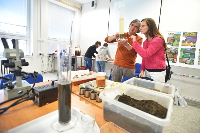 Snímek z největšího vědeckého festivalu v ČR s názvem Týden vědy a techniky Akademie věd. 