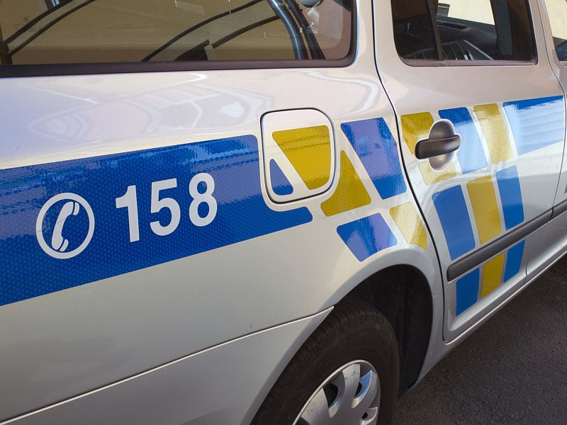 Policie obvinila mladíka z pokusu o vraždu (ilustrační foto).