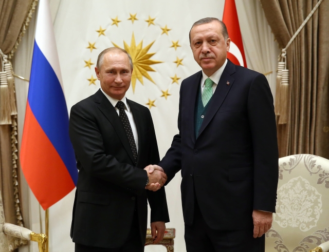 Turecký prezident Recep Tayyip Erdogan a ruský prezident Vladimír Putin.