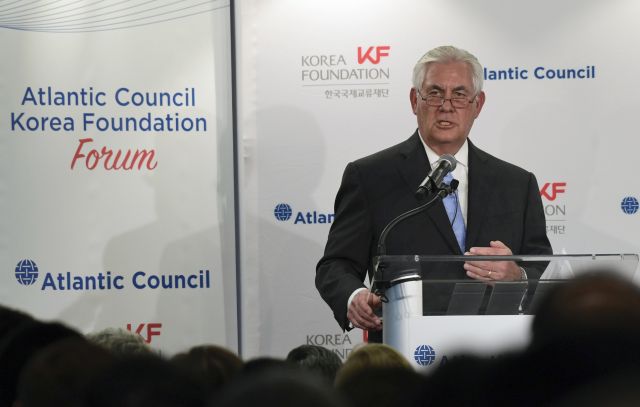 Americký ministr zahraničí Rex Tillerson. Americký ministr zahraničí Rex Tillerson.