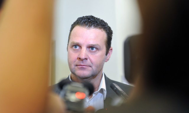 Zdeněk Ondráček (KSČM). 