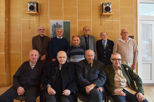 Na snímku členové PTP nahoře zprava: Václav Šulista, Jan Decker, Jiří Pešek, Václav Kocina, Stanislav Češka, Karel Šulčík, dole zleva: Bohumil Šabatka, Václav Kulhánek, Miroslav Petrášek a Petr Frank.