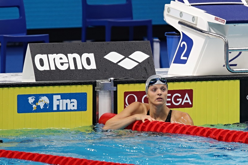 Simona Baumrtová postoupila do semifinále.