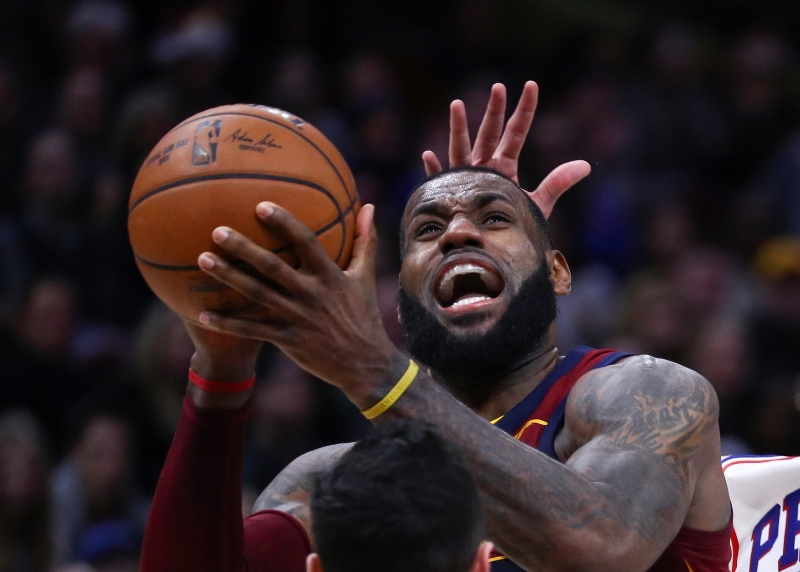Basketbalista LeBron James se proti Utahu opět vyznamenal a Cleveland vyhrál.