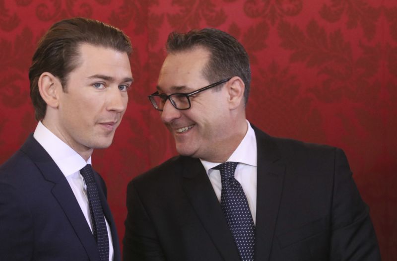 Zleva Sebastian Kurz a Heinz-Christian Strache.