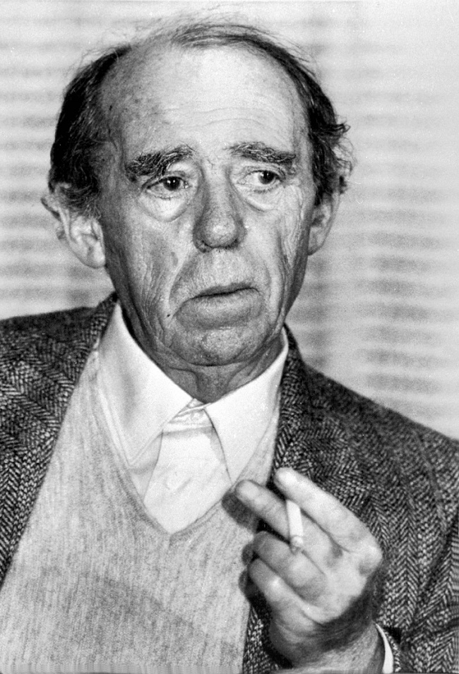 Německý spisovatel Heinrich Böll.