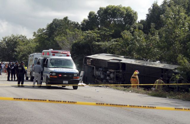 Nehoda autobusu v Mexiku. Nehoda autobusu v Mexiku.
