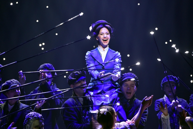 Ivana Vaňková jako Mary Poppins při generální zkoušce obnovené premiéry muzikálu Mary Poppins 30. listopadu v Městském divadle Brno.