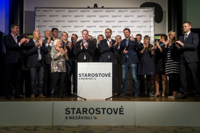 Starostové a nezávislí. 