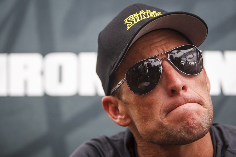Bývalý cyklista Lance Armstrong. Bývalý cyklista Lance Armstrong.