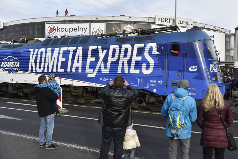 Kometa expres pro brněnské hráče a fanoušky. Kometa expres pro brněnské hráče a fanoušky.