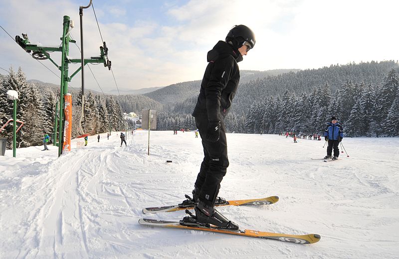Lyžařský areál Ski Mezivodí v Beskydech zahájil sezonu (ilustrační foto).