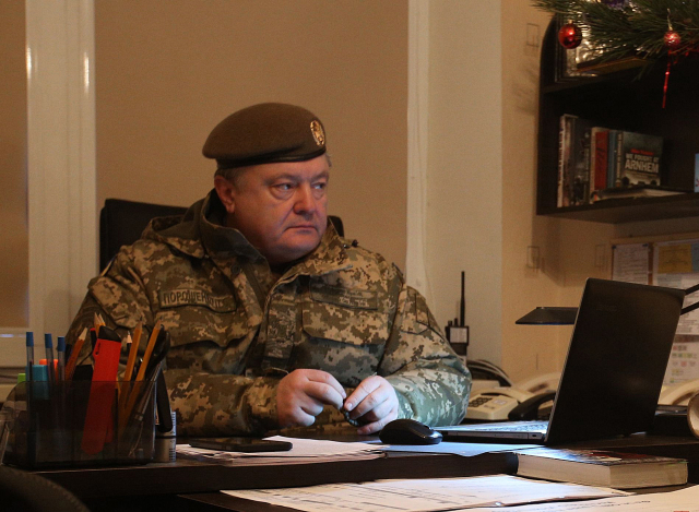 Prezident Porošenko na návštěvě východní Ukrajiny. Prezident Porošenko na návštěvě východní Ukrajiny.