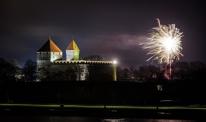 Oslavy nového roku v estonském městě Kuressaare (ilustrační foto). Oslavy nového roku v estonském městě Kuressaare (ilustrační foto).