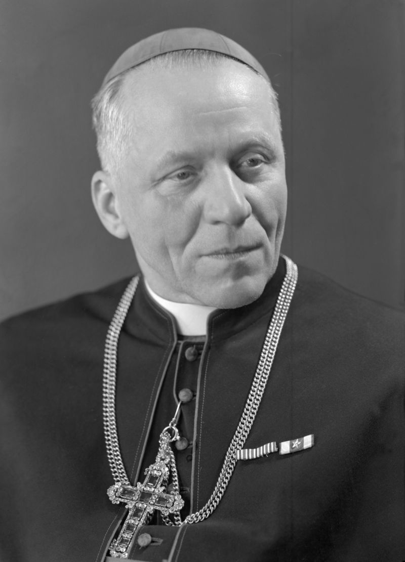 Kardinál Josef Beran (na snímku z roku 1947). Kardinál Josef Beran (na snímku z roku 1947).