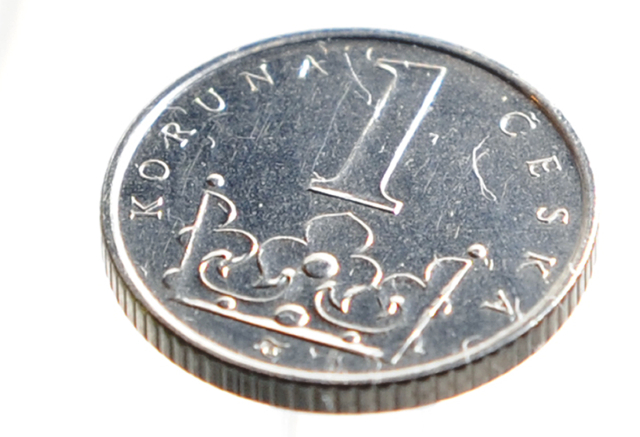 Koruna letos podle analytiků zpevní pod 25 Kč za euro. Koruna letos podle analytiků zpevní pod 25 Kč za euro.