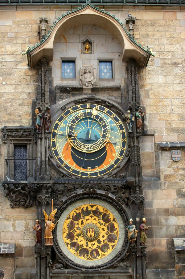 Orloj na Staromětské radnici. 