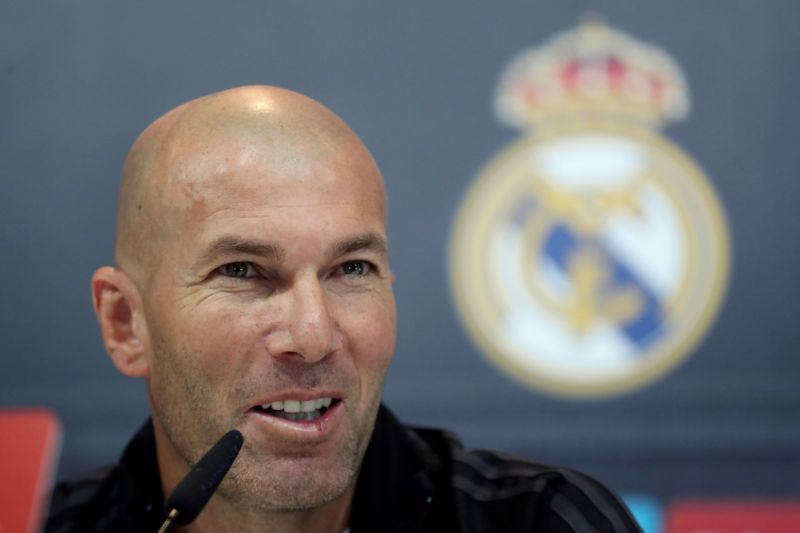 Trenér fotbalistů Realu Zinédine Zidane. Trenér fotbalistů Realu Zinédine Zidane.
