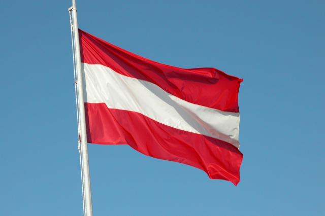 Rakouská vlajka.