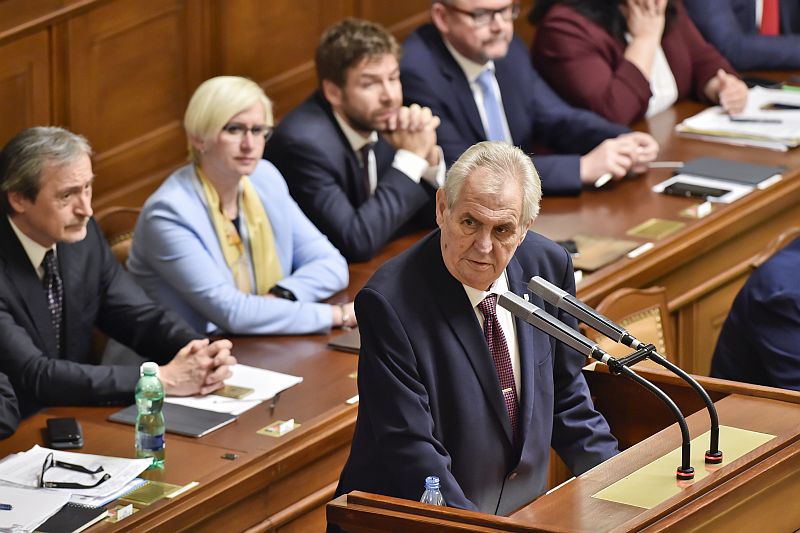 Prezident Miloš Zeman během své řeči v poslanecké sněmovně. Prezident Miloš Zeman během své řeči v poslanecké sněmovně.