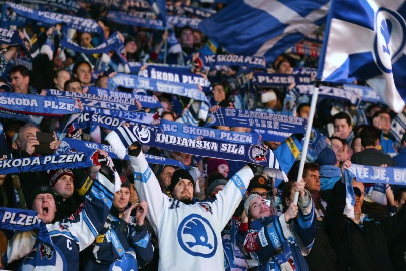 Hokejová Plzeň vyfasovala další pokutu. Za fanoušky zaplatí 50 tisíc.