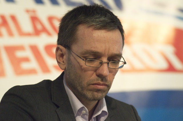Herbert Kickl. Herbert Kickl.