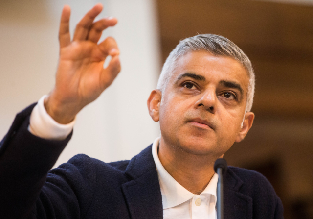 Londýnský starosta Sadiq Khan. Londýnský starosta Sadiq Khan.
