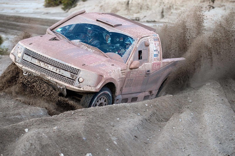 Pondělní etapa Rallye Dakar byla zrušena kvůli špatným podmínkám (ilustrační foto). Pondělní etapa Rallye Dakar byla zrušena kvůli špatným podmínkám (ilustrační foto).