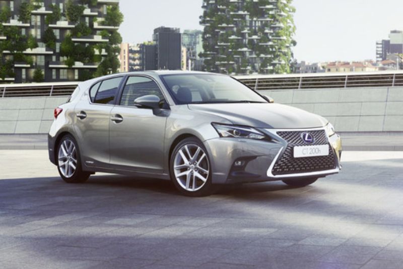 Prvním modelem značky Lexus s čistě elektrickým pohonem bude CT. Prvním modelem značky Lexus s čistě elektrickým pohonem bude CT.