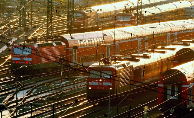 Vlaky společnosti Deutsche Bahn. Vlaky společnosti Deutsche Bahn.