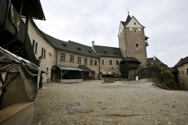 Hrad Loket.